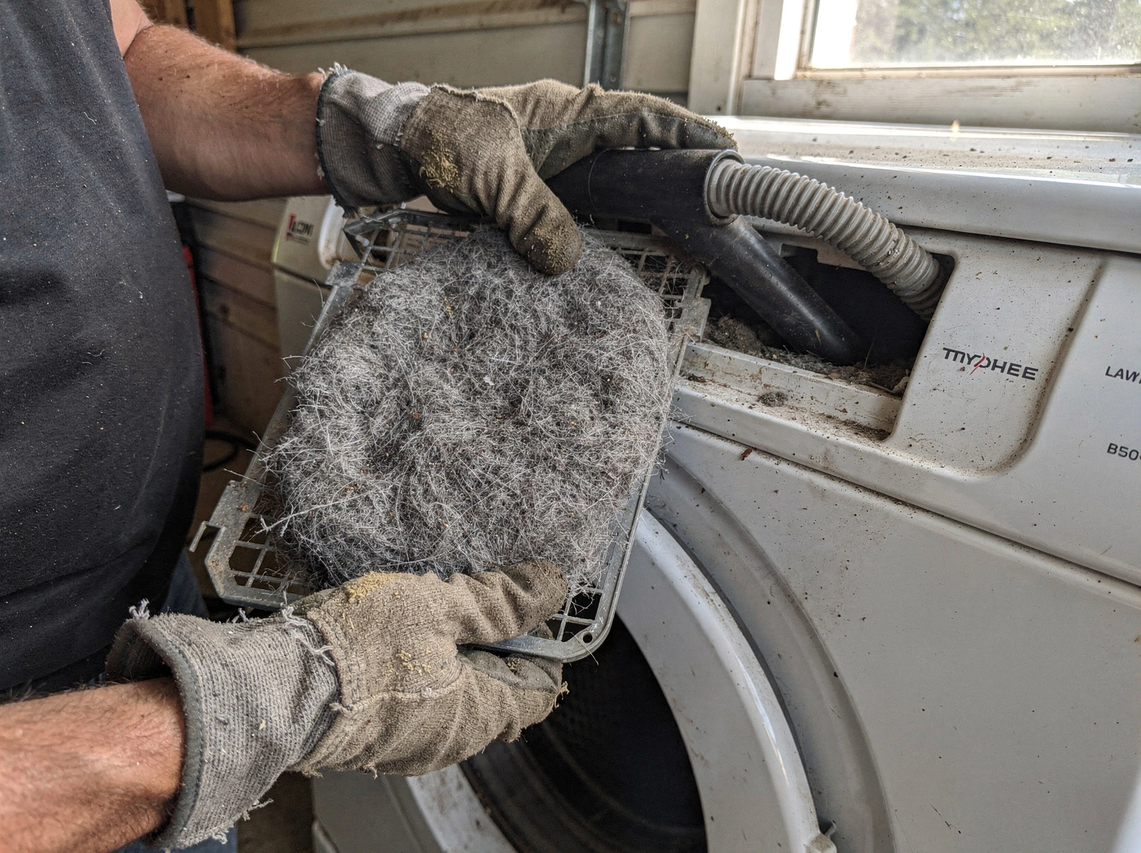 Cleaning Dryer Lint Trap service in Laurel, VA